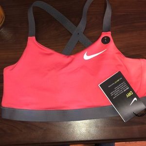 Nike girls sports bra NWT